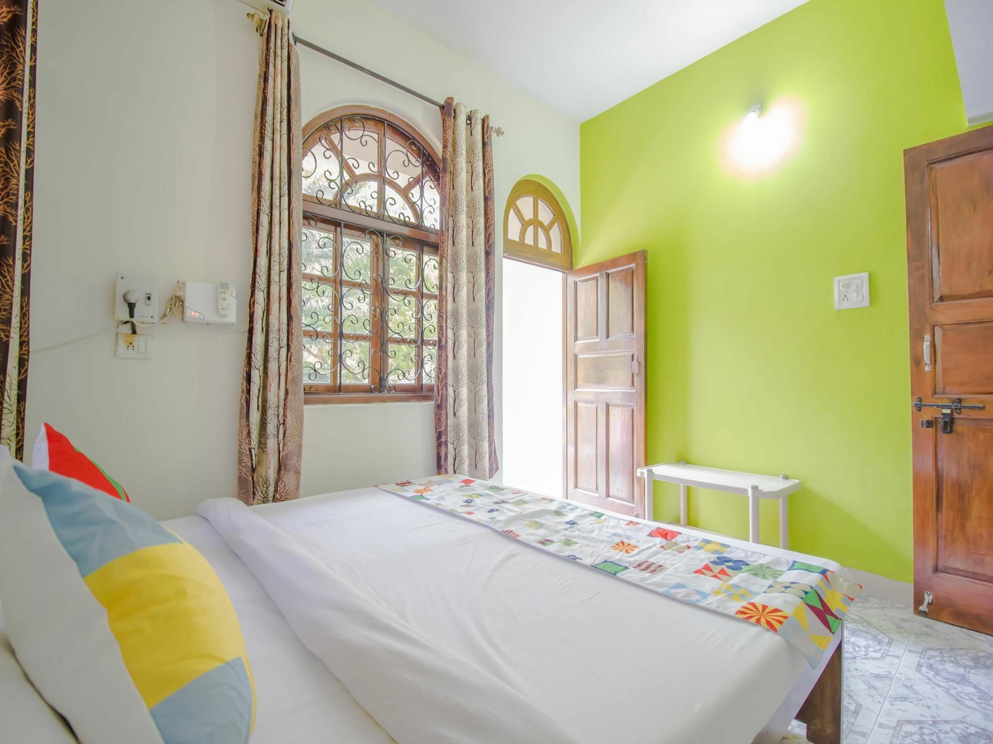 Oyo 14751 Home Magnificent 1Bhk Calangute Baga Extérieur photo