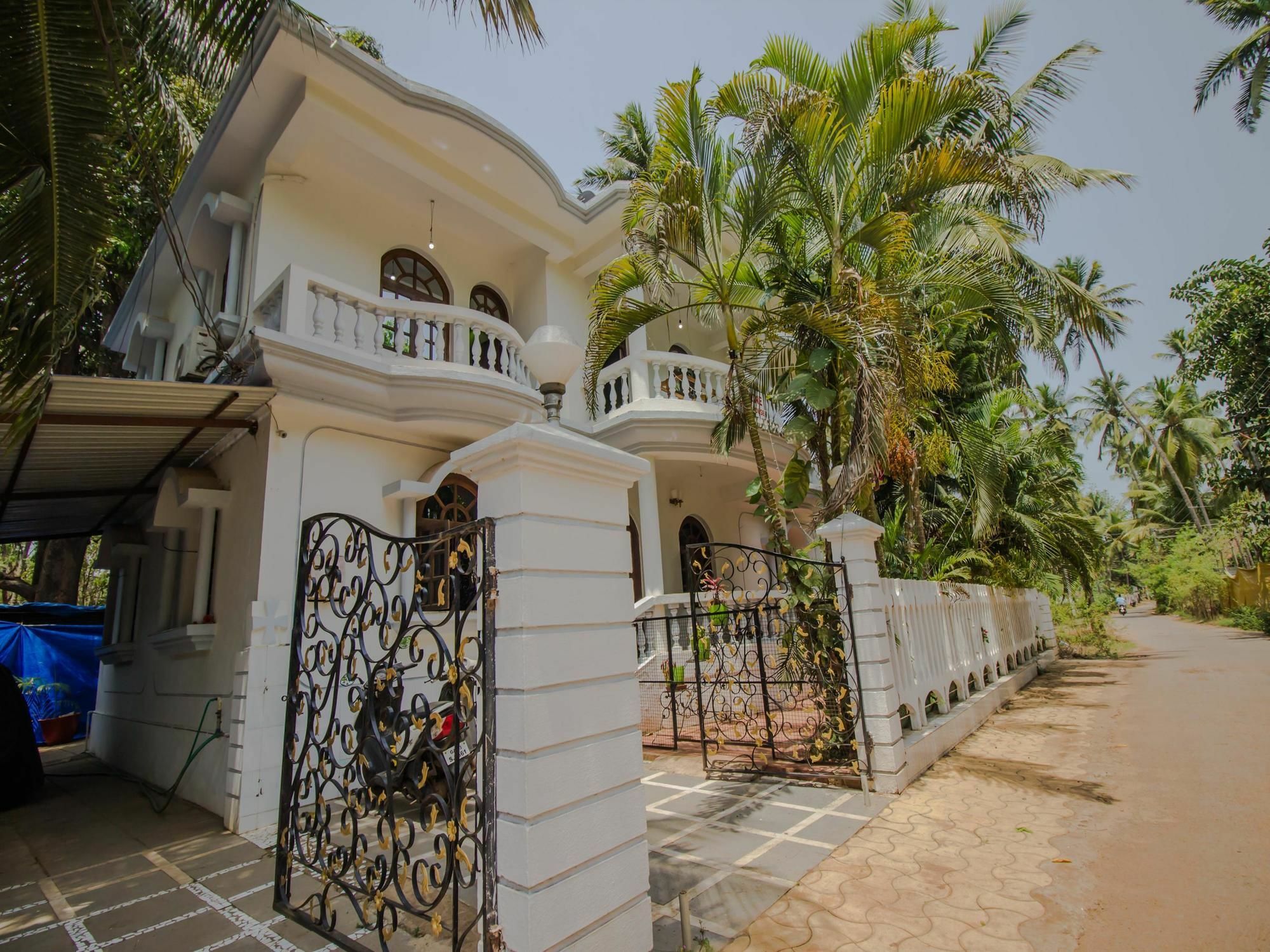 Oyo 14751 Home Magnificent 1Bhk Calangute Baga Extérieur photo